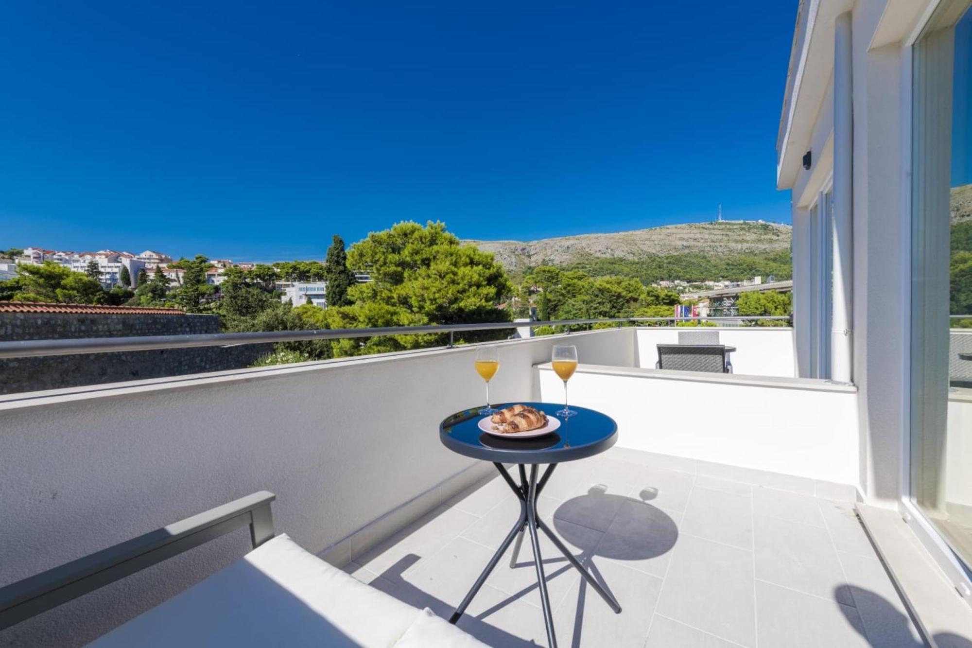 Apartment & Rooms Primi With Free Parking Dubrovnik Bagian luar foto